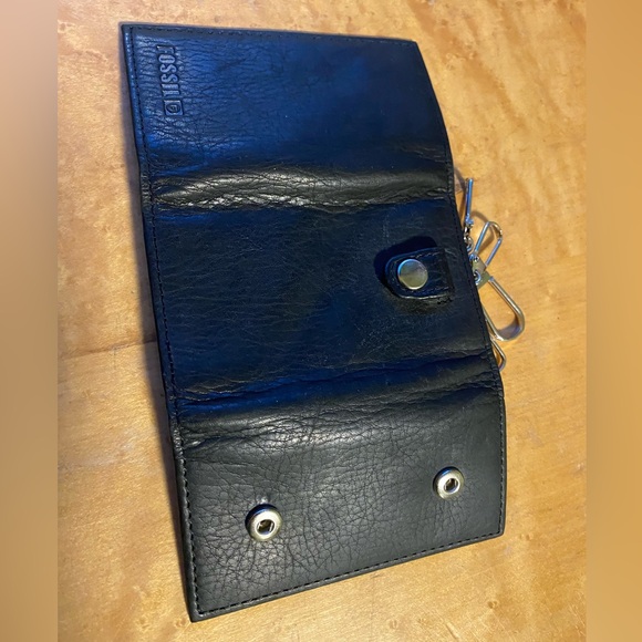 Fossil Black Leather Key Holder - Picture 3 of 3